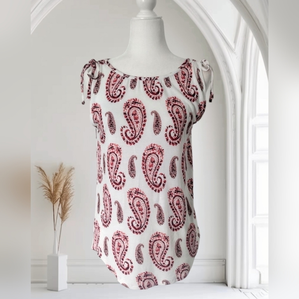 Loft Outlet Women's Red And White Paisley Sleeveless Blouse Size XS